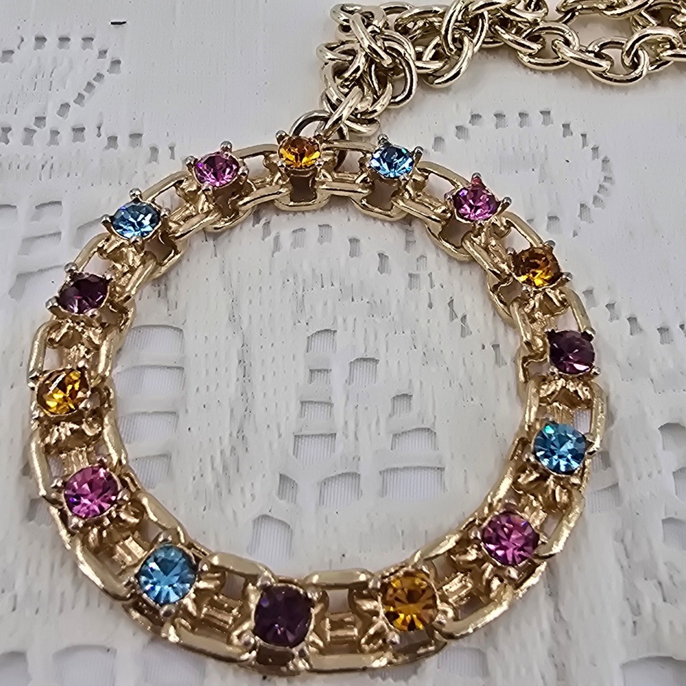 Vintage Sarah Coventry Multi Color Rhinestone Circle Pendant Necklace Gold Tone